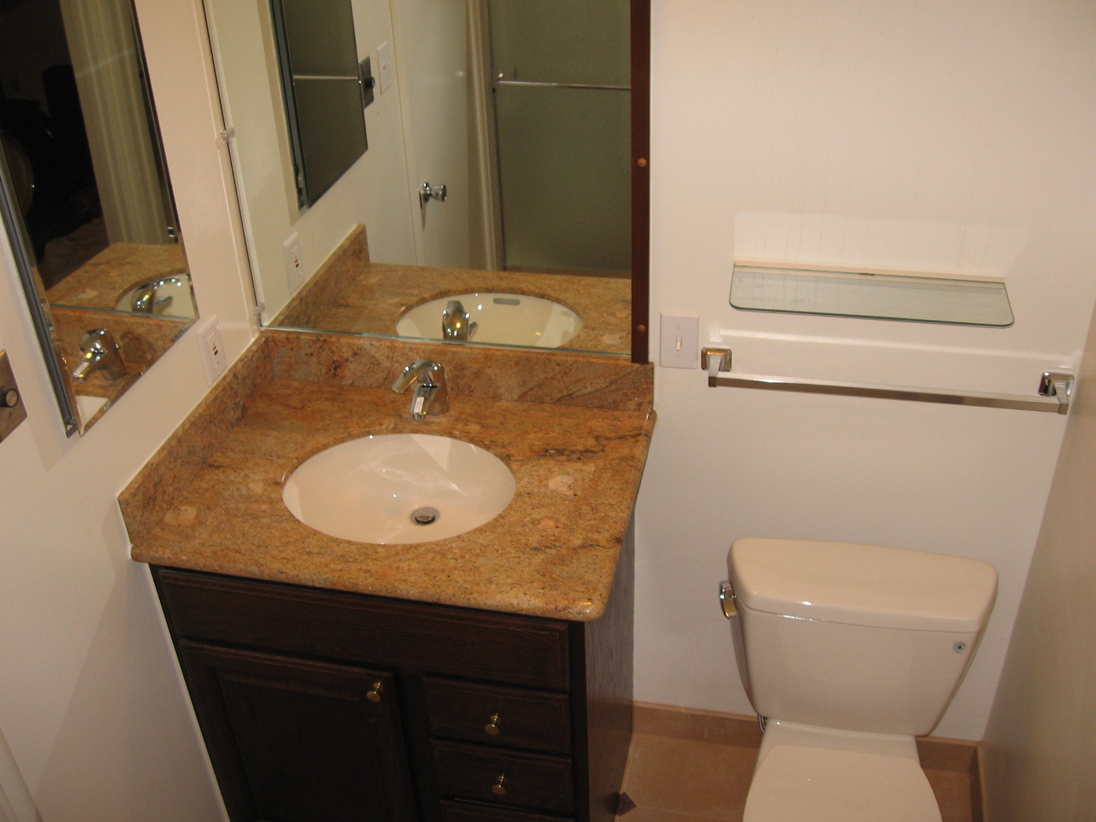 Marvin's - The Boys' Bathroom