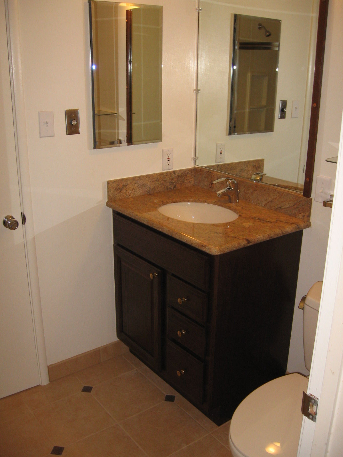 Marvin's - The Boys' Bathroom